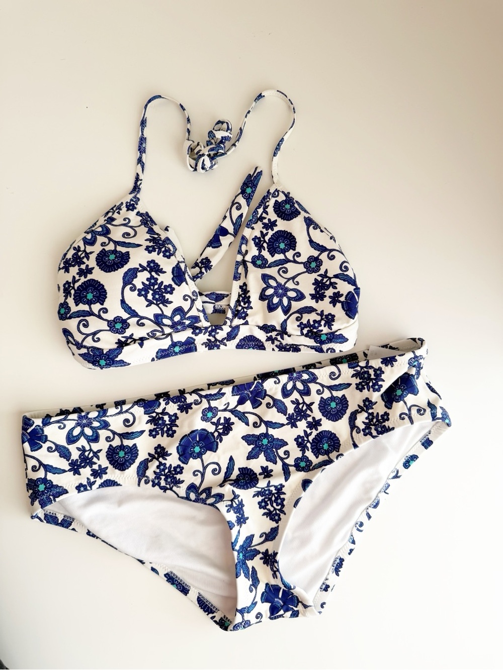 GAP White & Blue Floral Women's Bikini Set size S/M